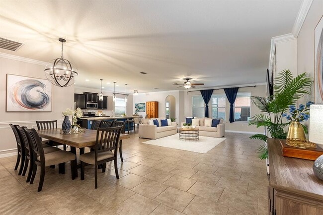 Building Photo - 731 Evening Star Ln