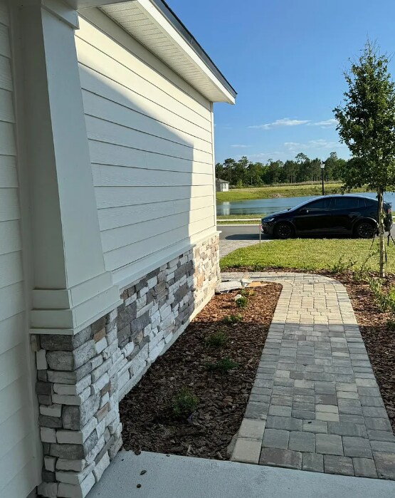 Building Photo - 657 Silver Landing Dr