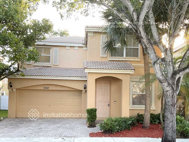 Building Photo - 5352 SW 155th Ave