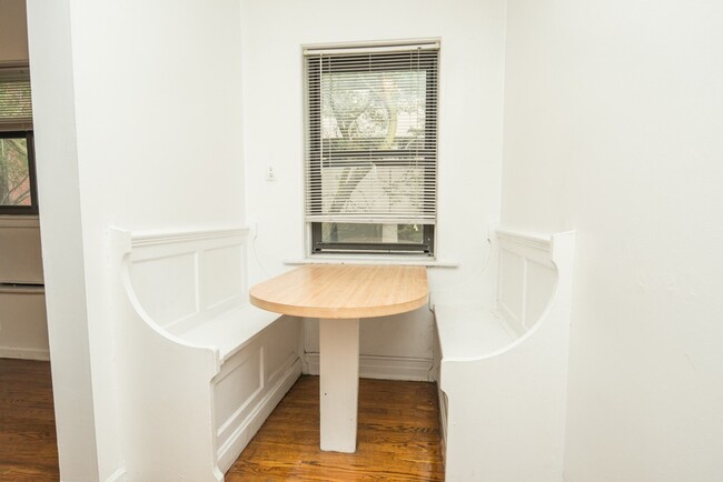 Building Photo - 3026 N Halsted St