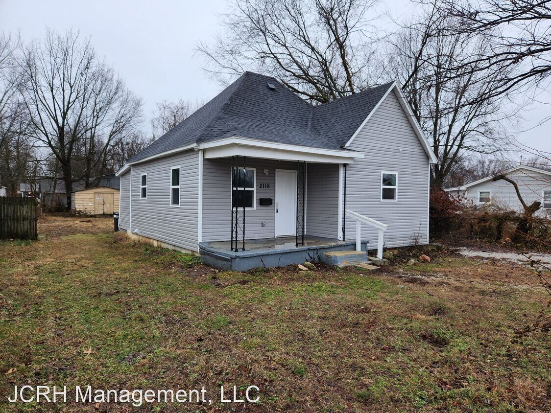 Primary Photo - 3 br, 1 bath House - 2118 W Phelps