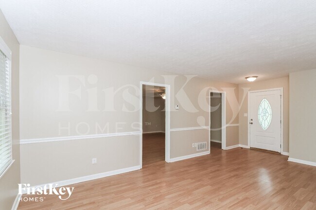 Foto del edificio - 3082 Lake Ranch Dr