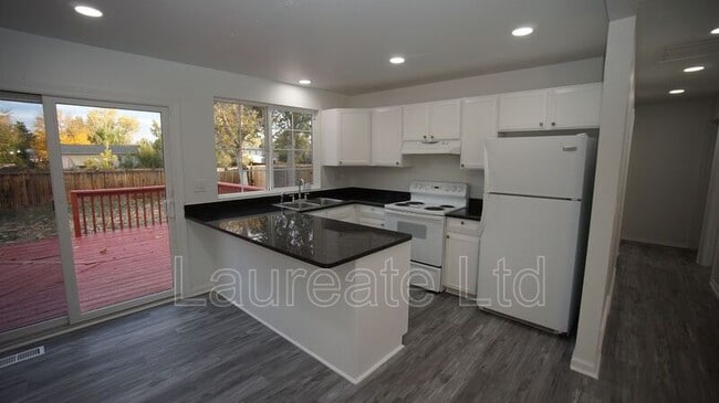 Foto del edificio - 15559 E Bates Ave