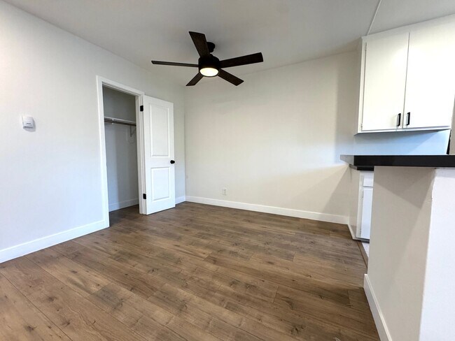 Foto del edificio - Spacious 1 Bedroom in West Hollywood!