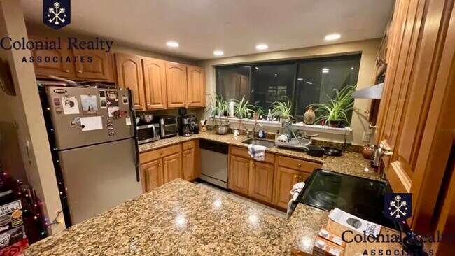 Foto del edificio - 85 Brainerd Rd