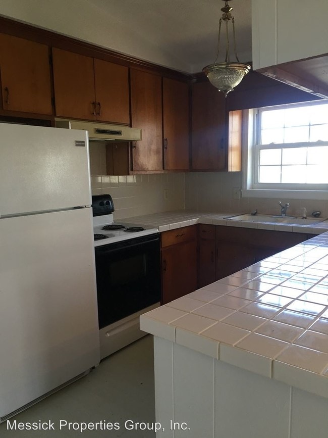 Building Photo - 4540 Shattalon Dr