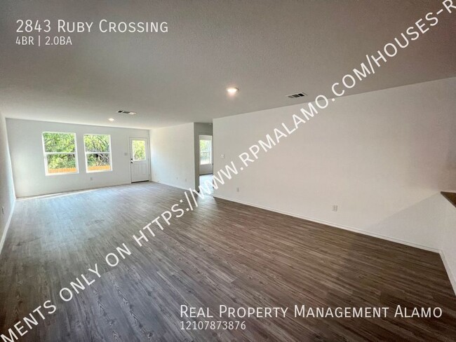 Building Photo - **MOVE-IN SPECIAL** Coming Soon! AMAZING 4...