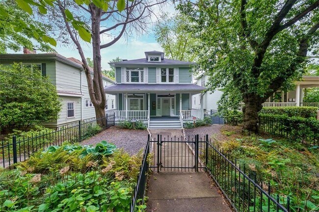 Foto del edificio - 693 Myrtle St NE