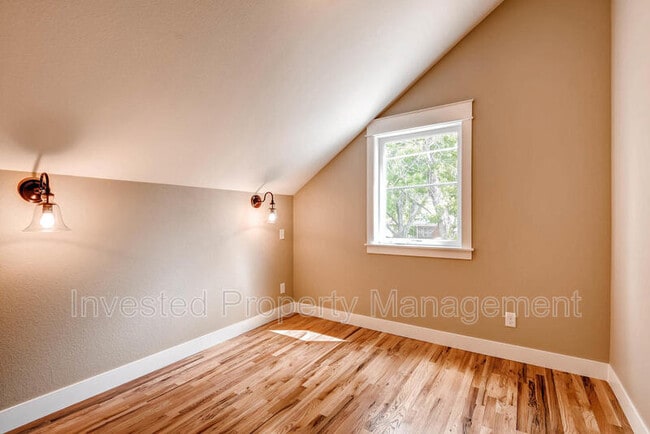 Building Photo - 2822 Josephine St