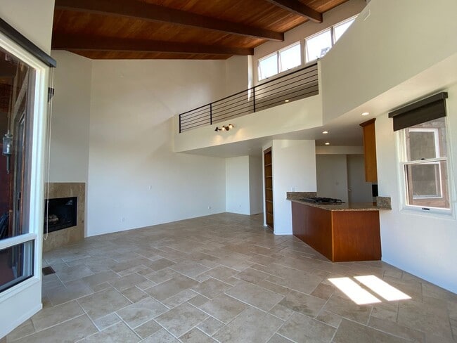 Building Photo - Manchester Duplex