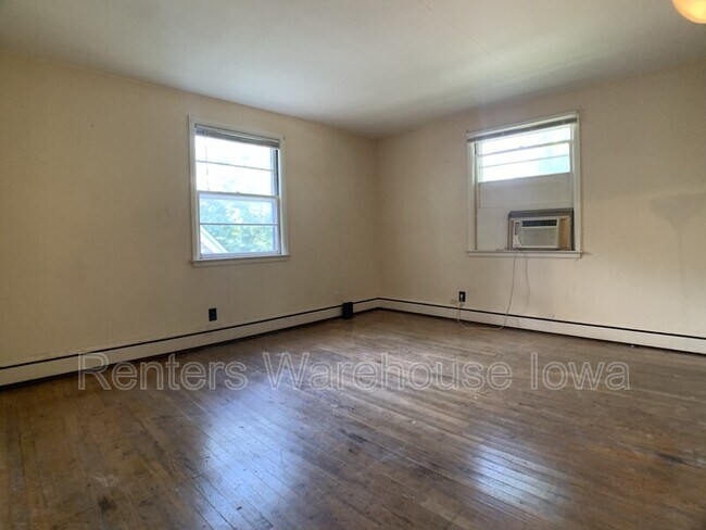 Building Photo - 1120 23rd St