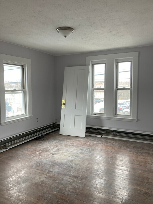 Primary Photo - 15 Bolivar St