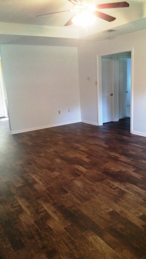 Foto del edificio - Charming and convenient