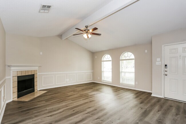 Foto del edificio - 6715 Oregon Trail