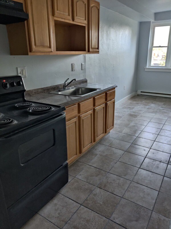Building Photo - 453 N 50th St