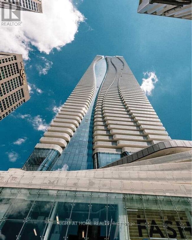 Building Photo - 1 Bloor St E