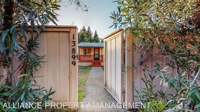 Building Photo - 1 br, 1 bath House - 13899 Village Ave