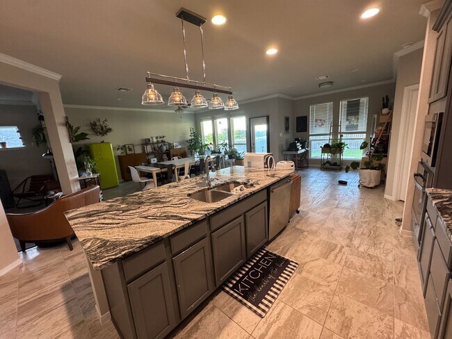 Building Photo - 4-bedroom 2-bathroom home in Nolanville!
