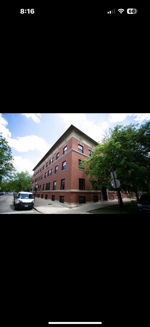 Building Photo - 3149 W Lyndale St