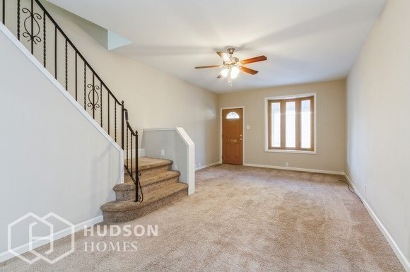 Building Photo - AVAILABLE NOW! - 1248 Luzerne St, Reading,...