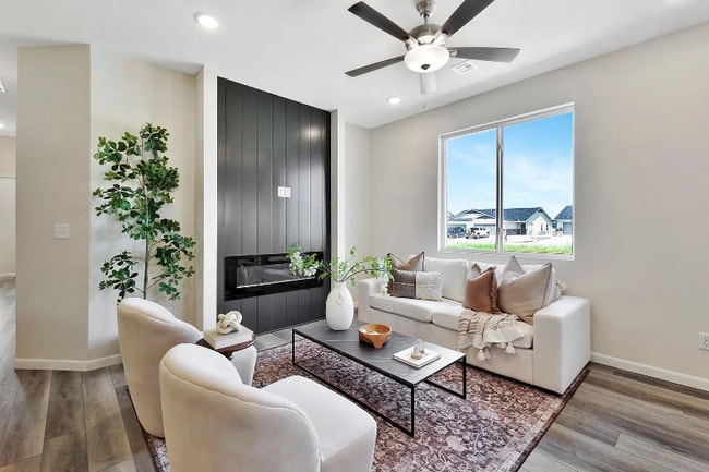 Foto del edificio - 2407 S Wheatland St