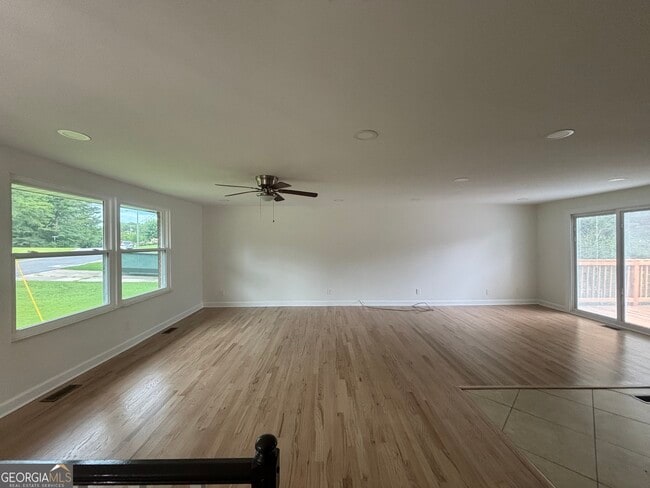 Building Photo - 2215 Ranch Trail