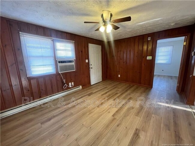 Building Photo - 1725 Cumberland Dr