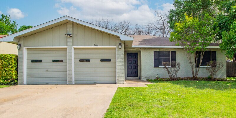 Foto principal - 1304 E Mesa Park Dr
