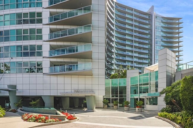 Building Photo - 13600 MARINA POINTE Dr