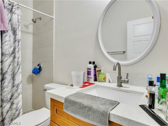 Foto del edificio - 924 SE 6th Ct