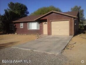 Building Photo - 5640 N Cattlemen Dr