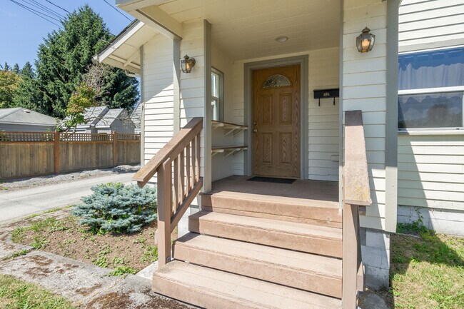 Foto del edificio - Large Single Family Home