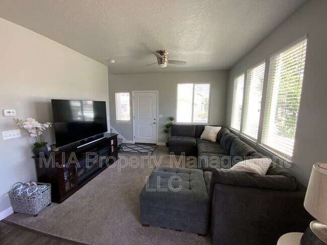 Foto del edificio - 5549 Dornton Ct