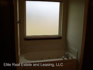 Building Photo - 9309 Shady Grove Rd