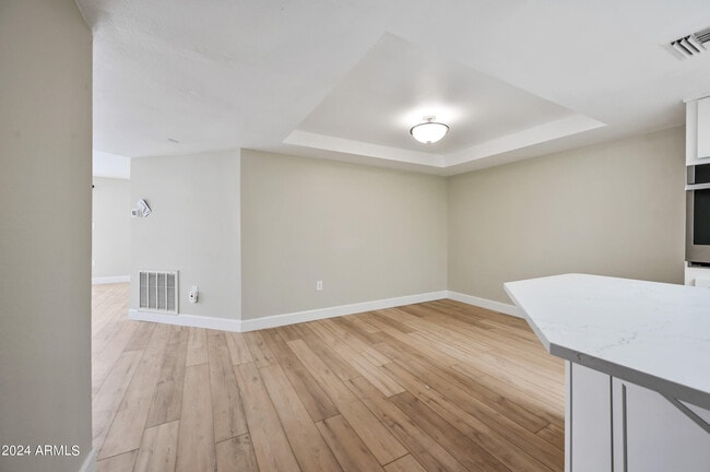 Building Photo - 17404 N 99th Ave