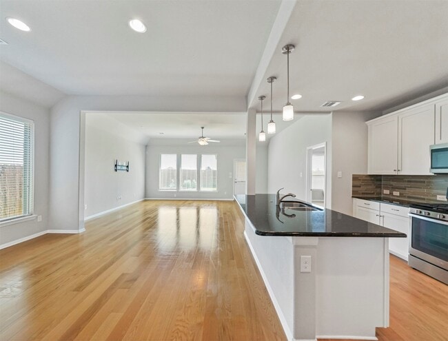 Foto del edificio - 5342 Rue Dela Croix Dr