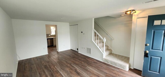 Building Photo - 1 Bickel Ct