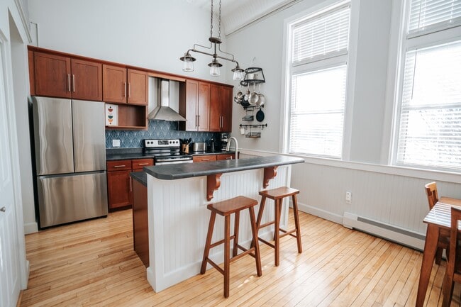 Photo - 1251 Congress St House