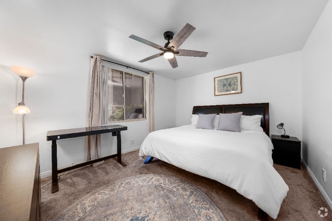 Building Photo - 4843 Collwood Blvd