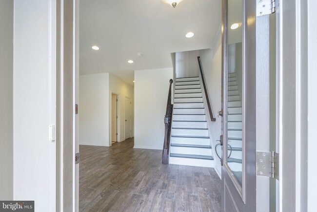 Building Photo - 23503 Adagio Terrace