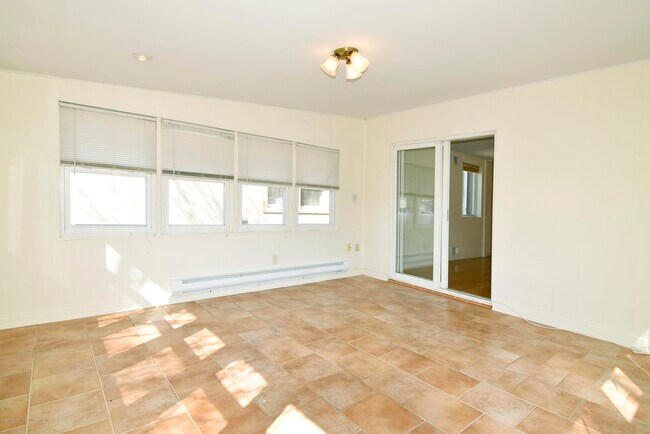 Building Photo - 266 Atlantic Ave