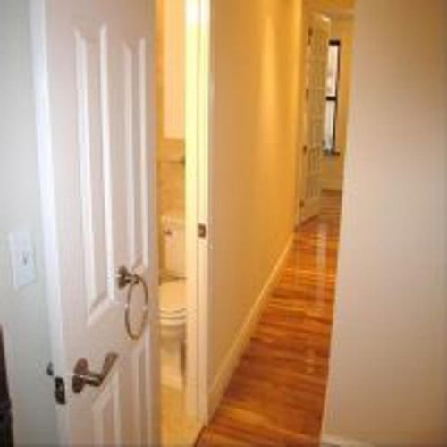 Building Photo - 208 W 25th St