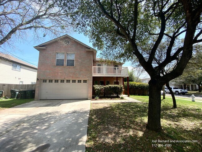 Foto del edificio - Available July 6: Very Clean, Well Maintai...