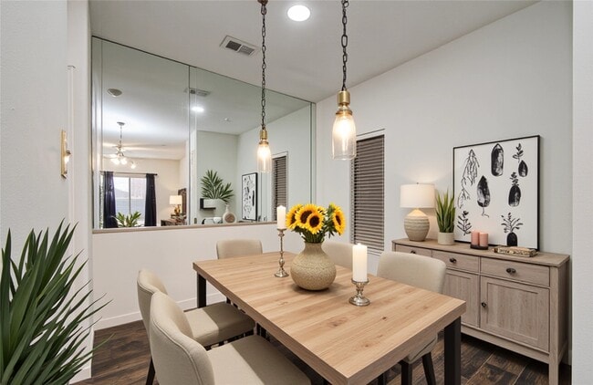 Building Photo - 2023 Gentryside Dr