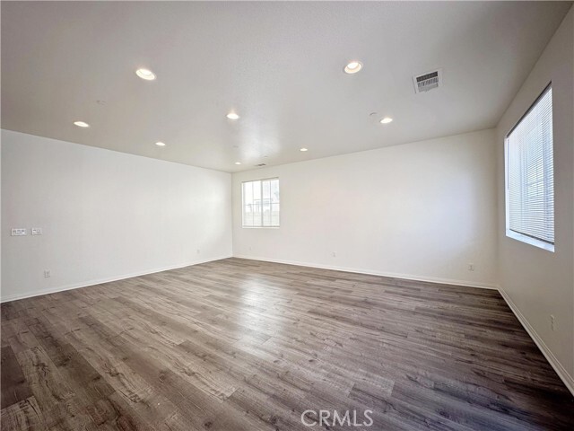 Foto del edificio - 681 Huron Pl