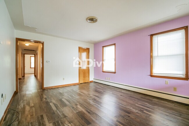 Building Photo - 3311 Lexington Ave, Lorain, OH 44055