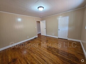 Building Photo - 2209 W Laskey Rd
