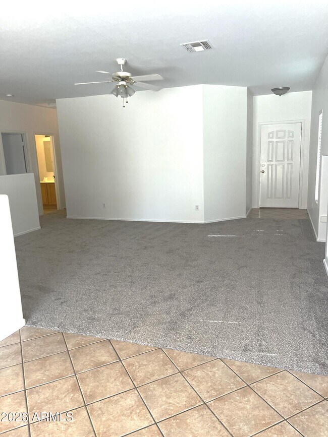 Foto del edificio - 30332 N Desert Willow Blvd