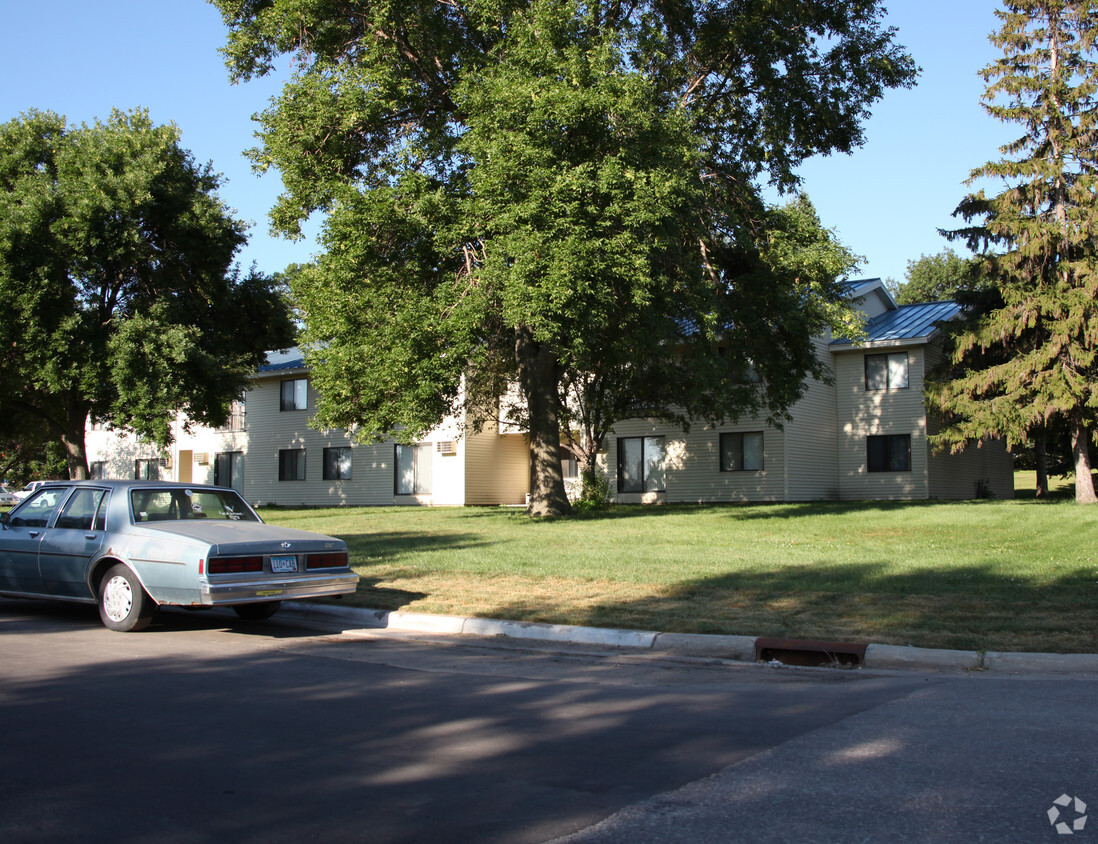 Foto del edificio - Meadowbrook Apartments