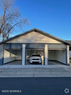 Building Photo - 835 Dunlewy St